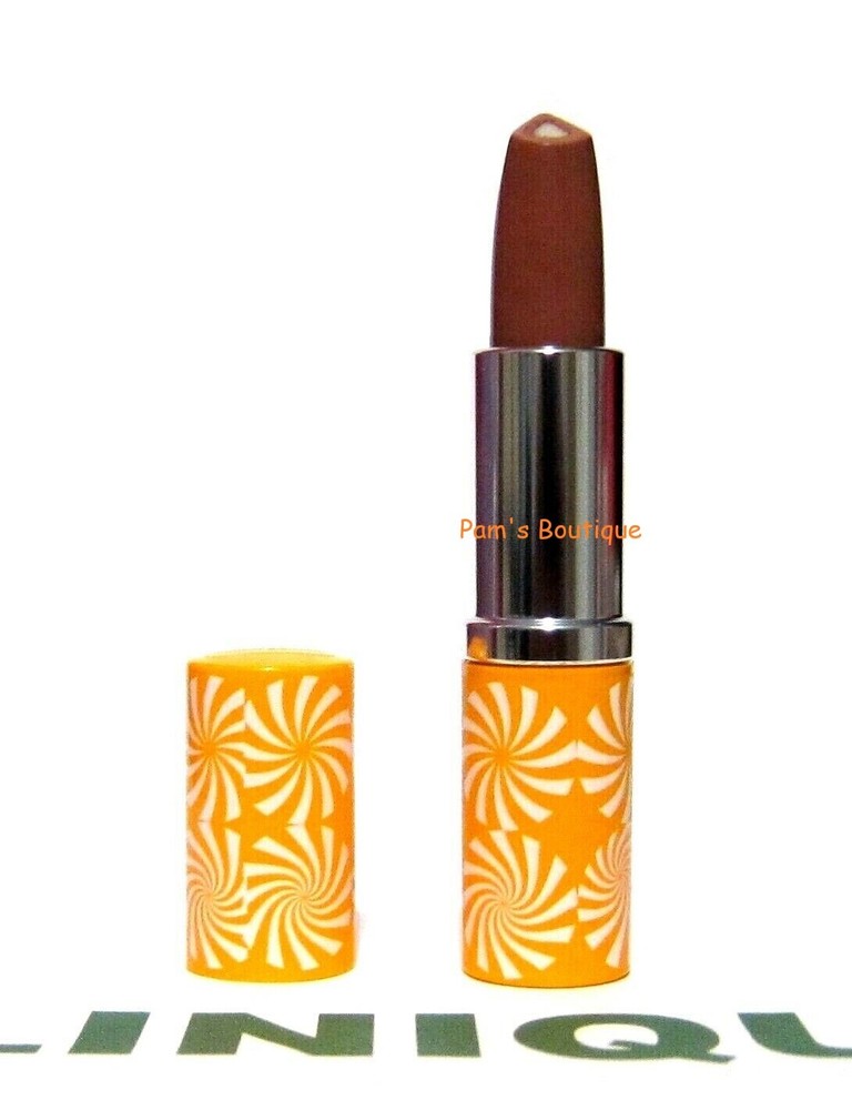 CLINIQUE Dramatically Different Lipstick in "04 CANOODLE" Full Size NWOB