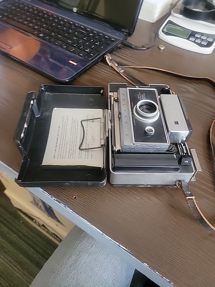 POLAROID LAND CAMERA 360 W FLASH w/ CASE, Portrait Close Up- UNTESTED System