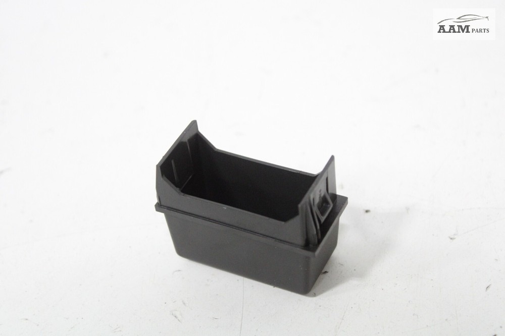 2018-2024 VOLVO VNL 860 FRONT DASH FALSE IMITATION SOCKET SWITCH OEM