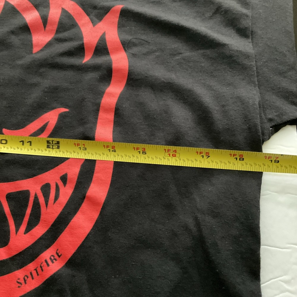 USED MEDIUM tee Spitfire Skateboard T Shirt Flame