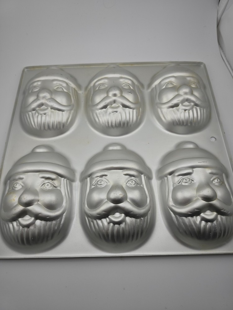 Vintage Wilton Baking Pans Set