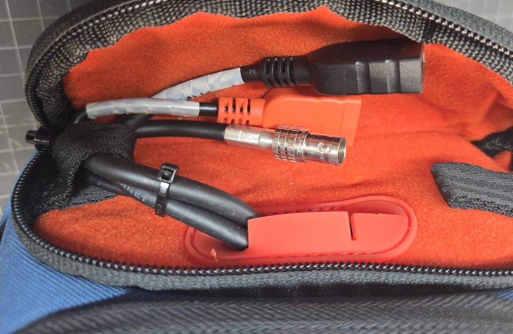 LiveU LU600 HEVC Live Streaming/Portable Broadcasting Device