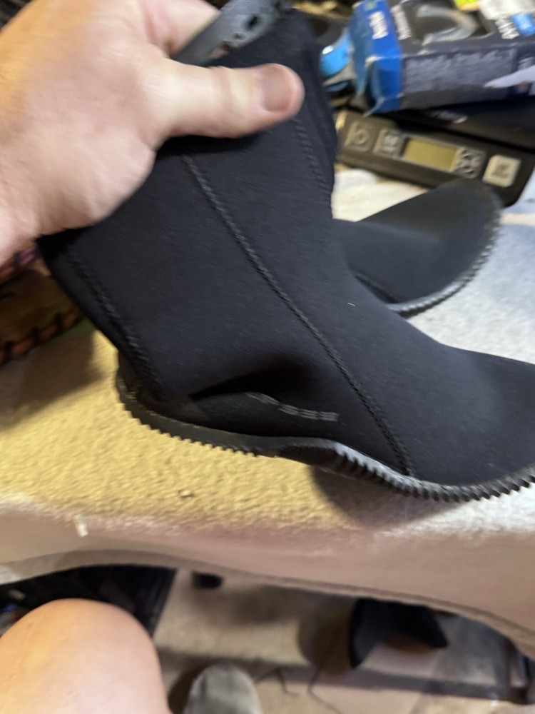 Deep Sea Ladies Size 8 Dive Boots