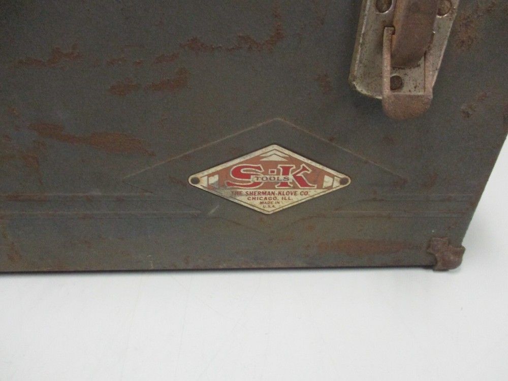 Vintage S-K Tools 19" x 7-1/4" x 7" Metal Tool Box w/Insert