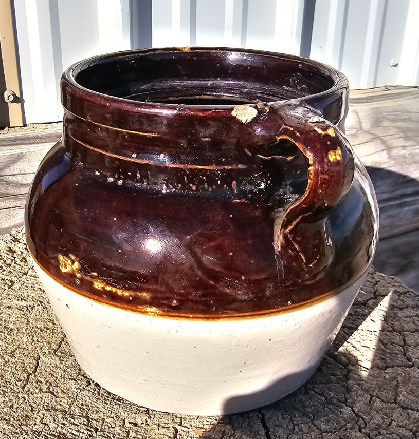 Antique bean pot old collectable