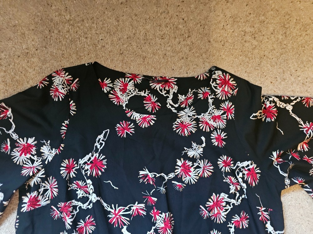Bundle of YOEK clothes (Size large / X Large) 5 items