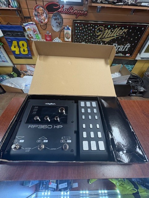 DigiTech RP360XPV-01 Black Guitar Multi-Effect Processor Pedal