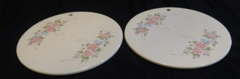Pfaltzgraff Tea Rose Melamine Kettle Rests TWO by Fleetware Tea Rose Pattern
