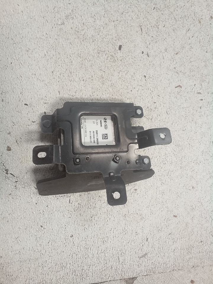 EQUUS 2015 Camera/Projector Left Side 317621