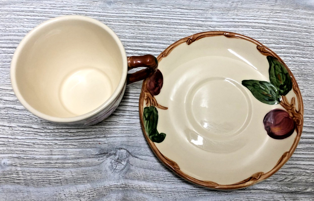Franciscan Apple (13) Cups & (15) Saucers