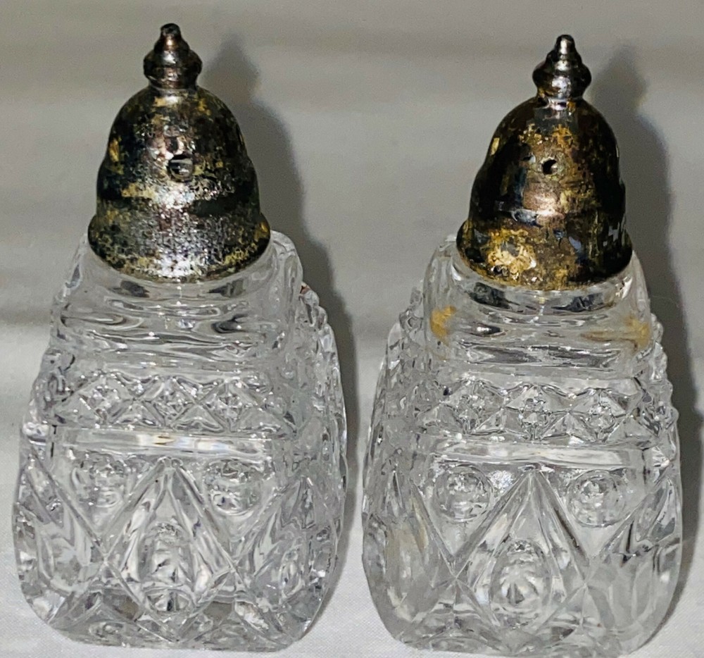 Imperial CAPE COD CRYSTAL 2 1/2" SQUARE SALT & PEPPER SHAKERS "