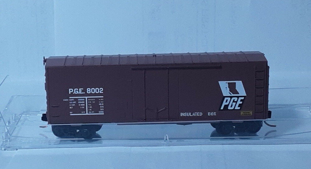 Micro-Trains Line #074 00 160 Pacific Great Eastern Boxcar
