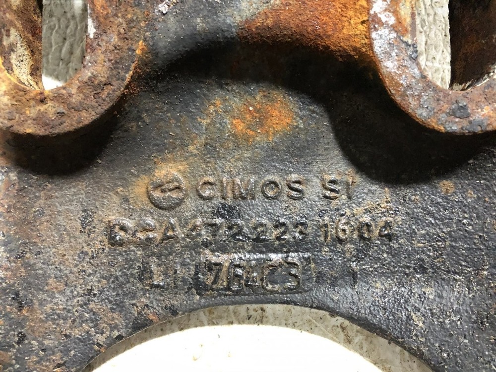 Detroit DD15 Engine Mount - Used
