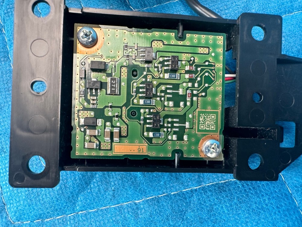 Lexus LS500 Dash Info Navigation Display Components 86110-50580 2018 OEM
