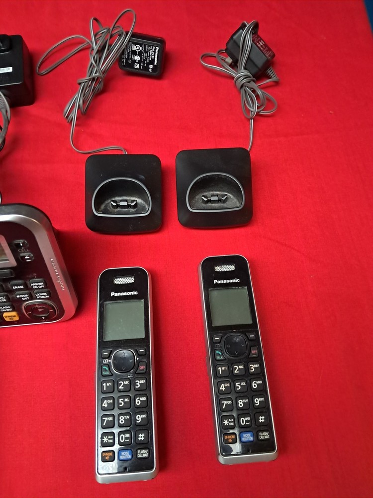 Panosonic Cordless 5 Phone System with Digital Answering System