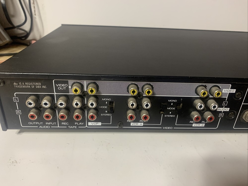 Kenwood KVC-570 Audio Video System Controller Preamp
