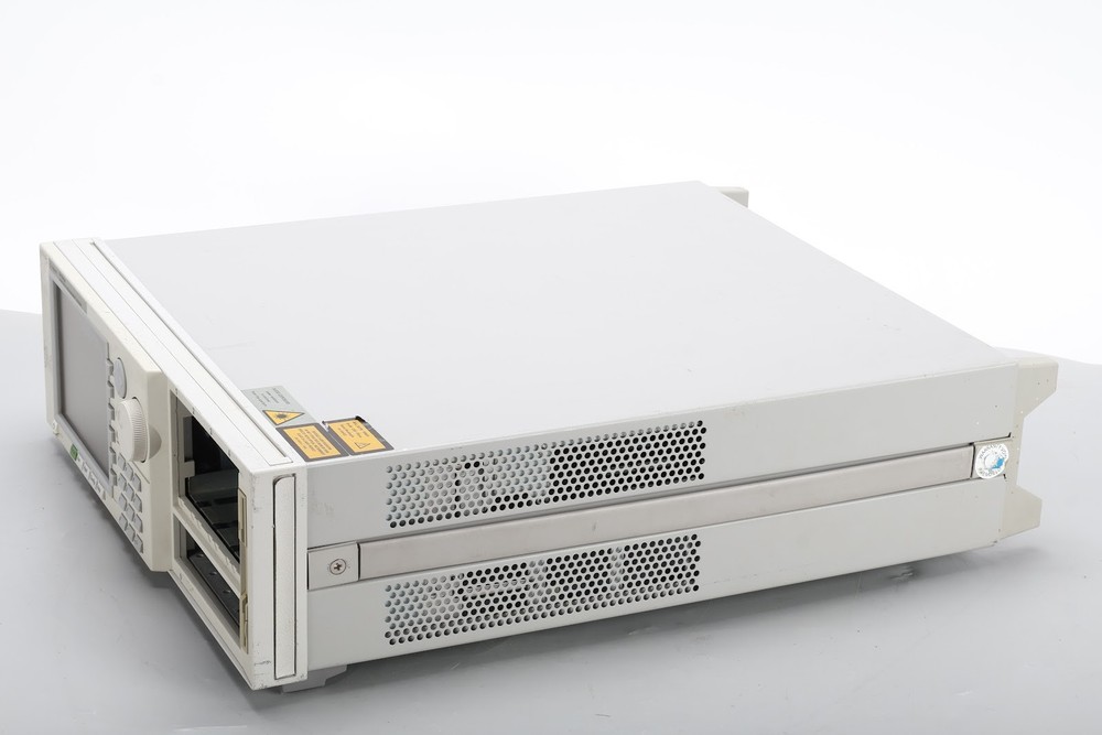 Agilent 8164A Lightwave Measurement System - No Modules