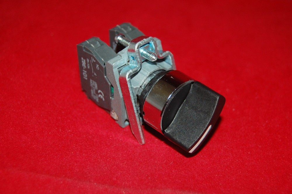 1PC XB4BD25 22mm Maintained Metal Select Selector Switch 2 Position 1NO/1NC