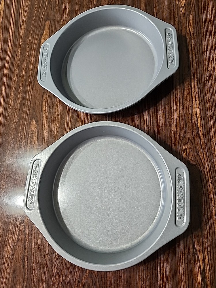 Farberware Non Stick 2pc Bakeware Set: 8" Round Cake Pans EUC