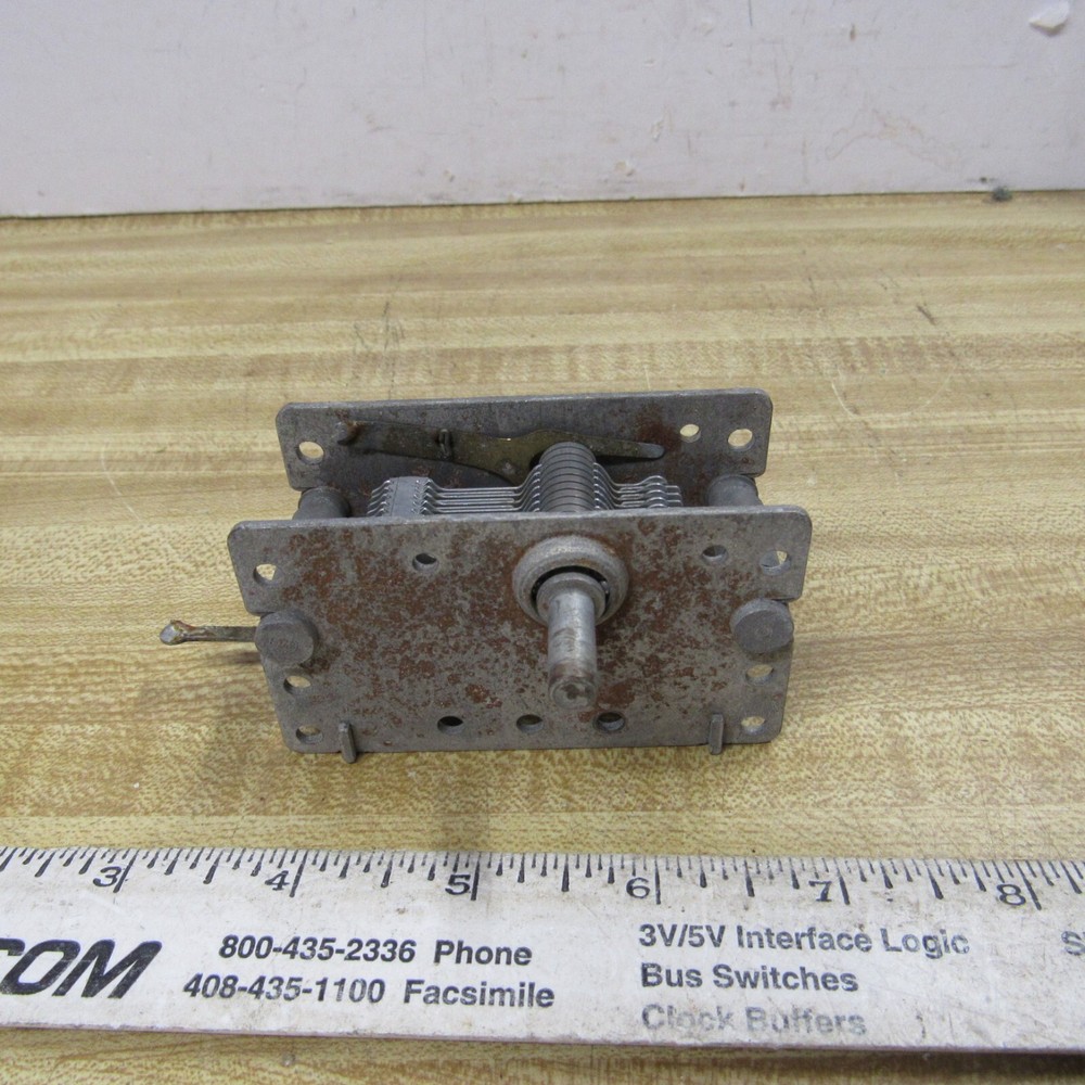 VARIABLE CAPACITOR 375 pF 11 to 374 pF