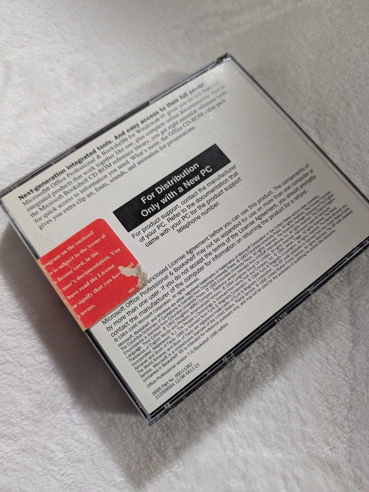 Microsoft Windows NT Workstation 4.0, & Microsoft Office Professional (2 Discs)