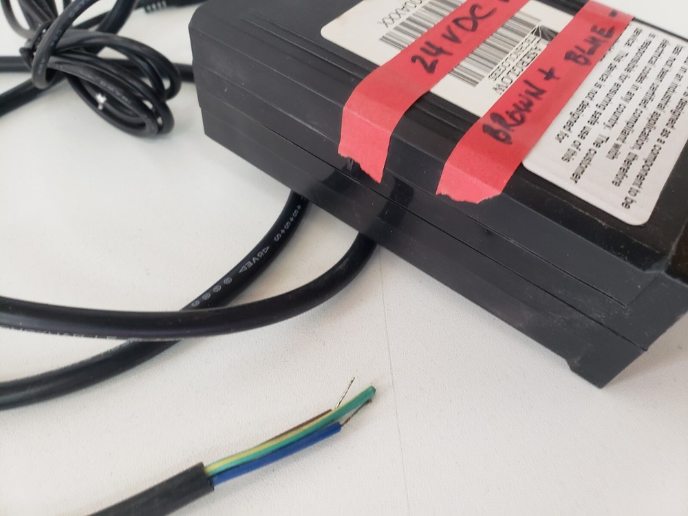 LASERGLOW TECHNOLOGIES ABP00AXXX 24v DC POWER SUPPLY INCLUDES 2 KEYS
