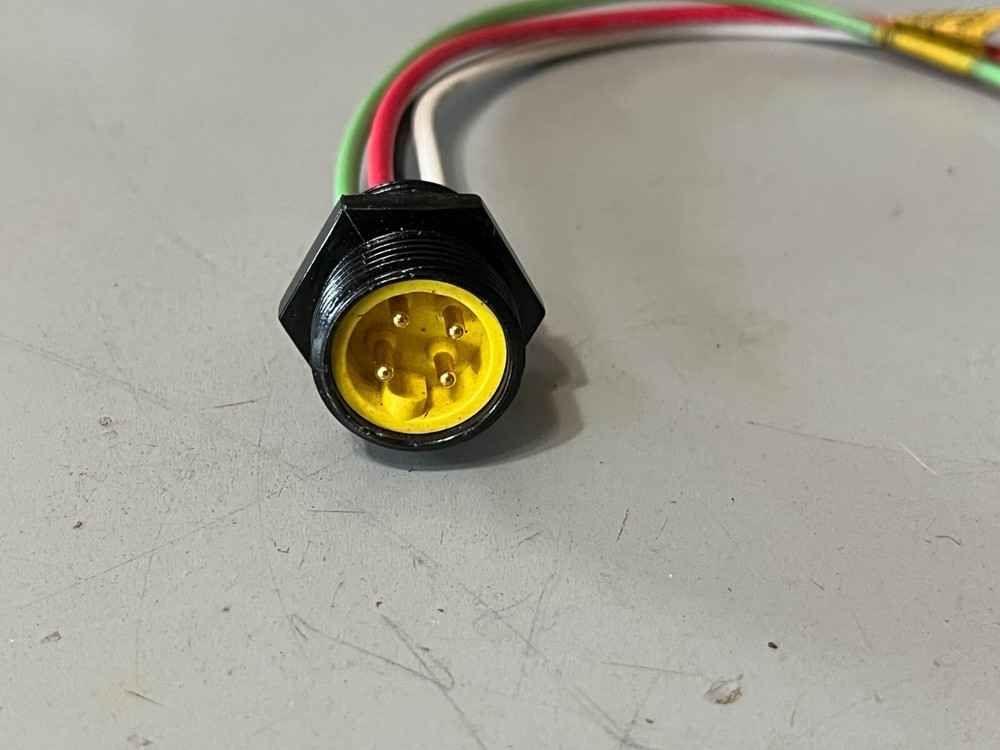 Brad Harrison, External Thread Receptacle, 1R4006A20A120