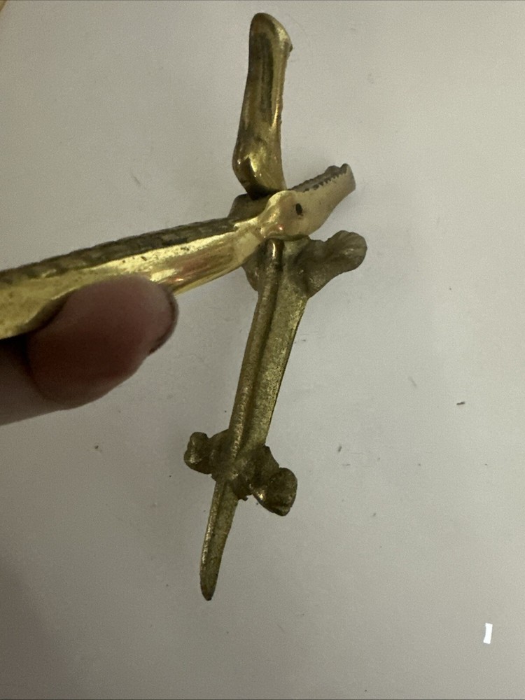 VINTAGE BRASS ALLIGATOR NUTCRACKER METAL