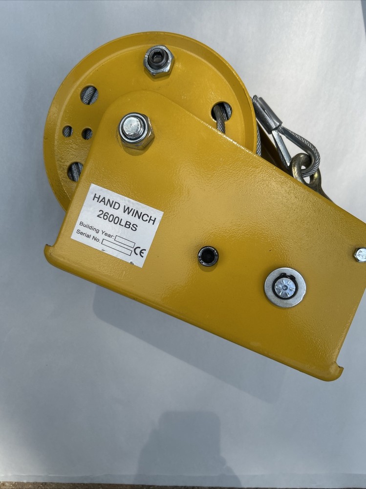 Self-locking Hand Winch 2600 Lb  Missing Crank Handle