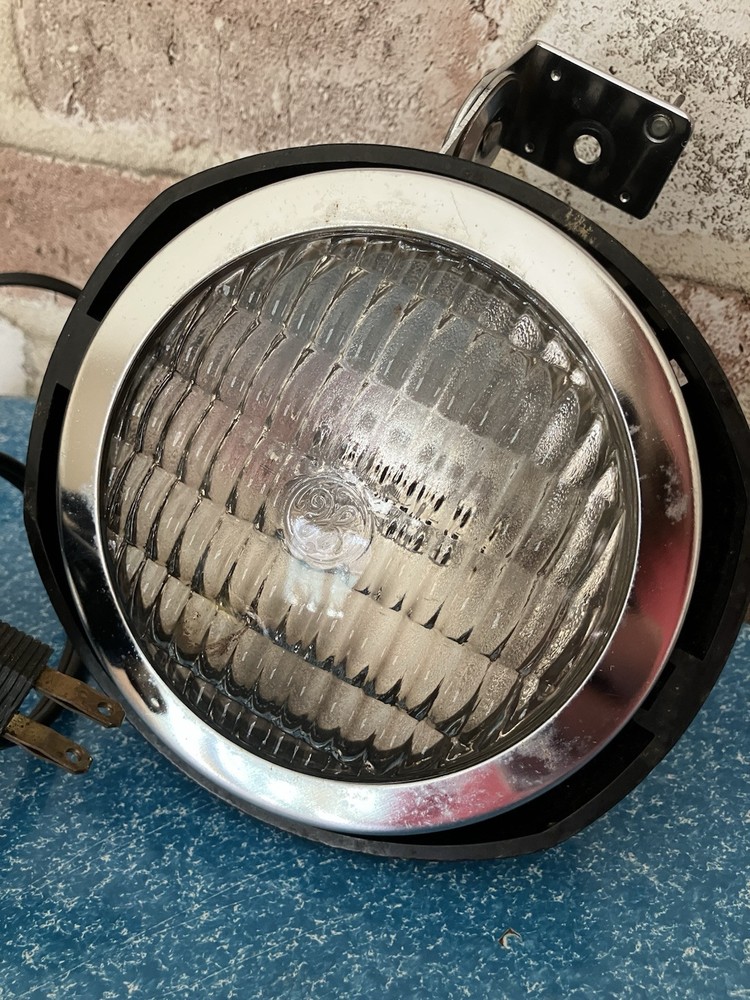 BELL & HOWELL ACTIVITY LITE LIGHT 650W 120v