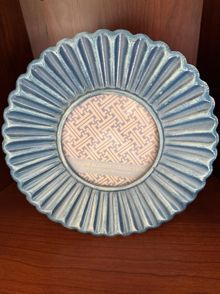 Vintage Blue Ceramic Round Picture Frame
