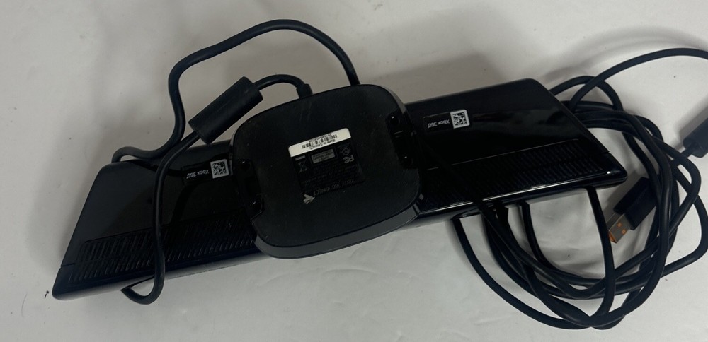 Microsoft 1414 Xbox 360 Kinect Sensor Bar Only - Black