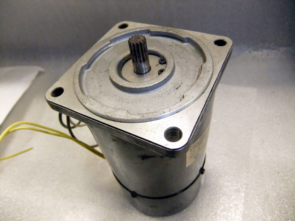 ORIENTAL MOTOR 5IK40GK-SM MOTOR