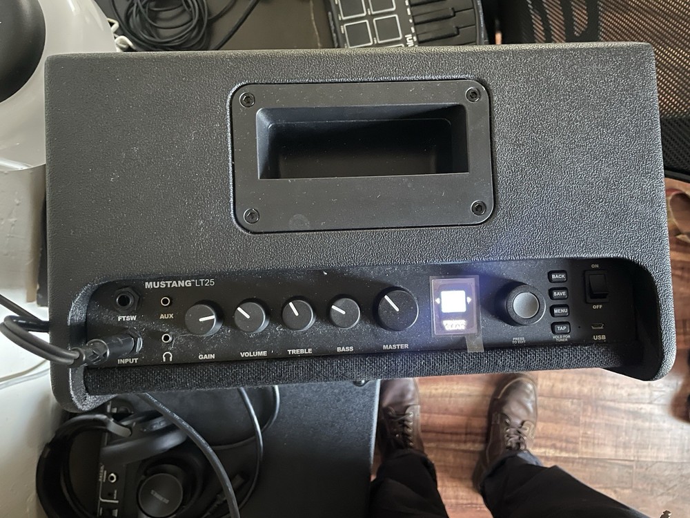 Fender Mustang LT25 Amp!