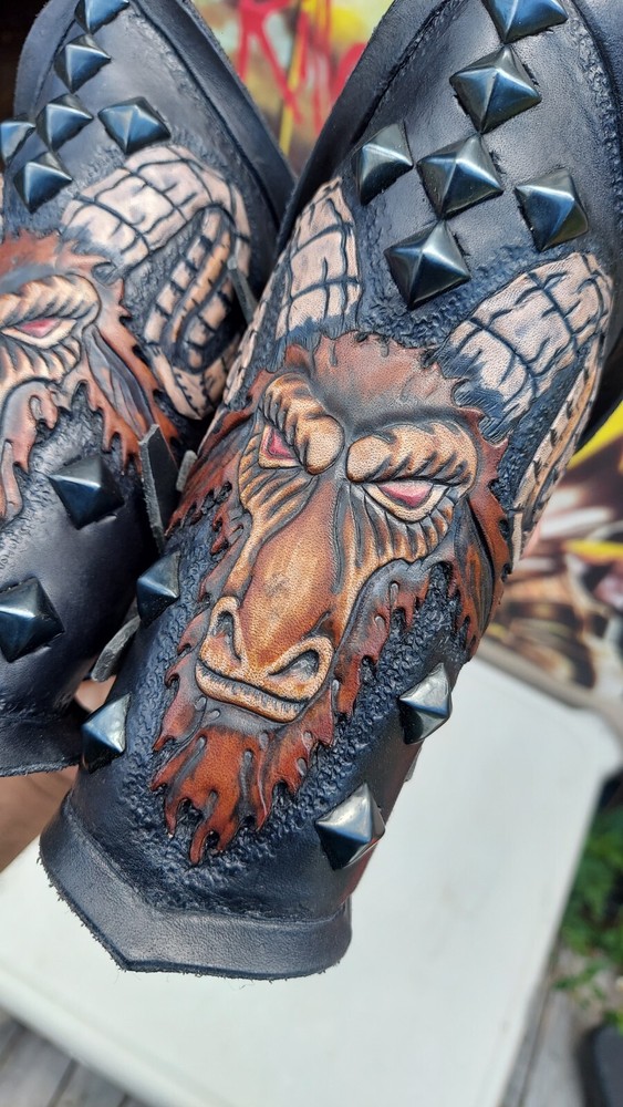 Diggers Leather Medival Goat Pattern Bracers / Gauntlets