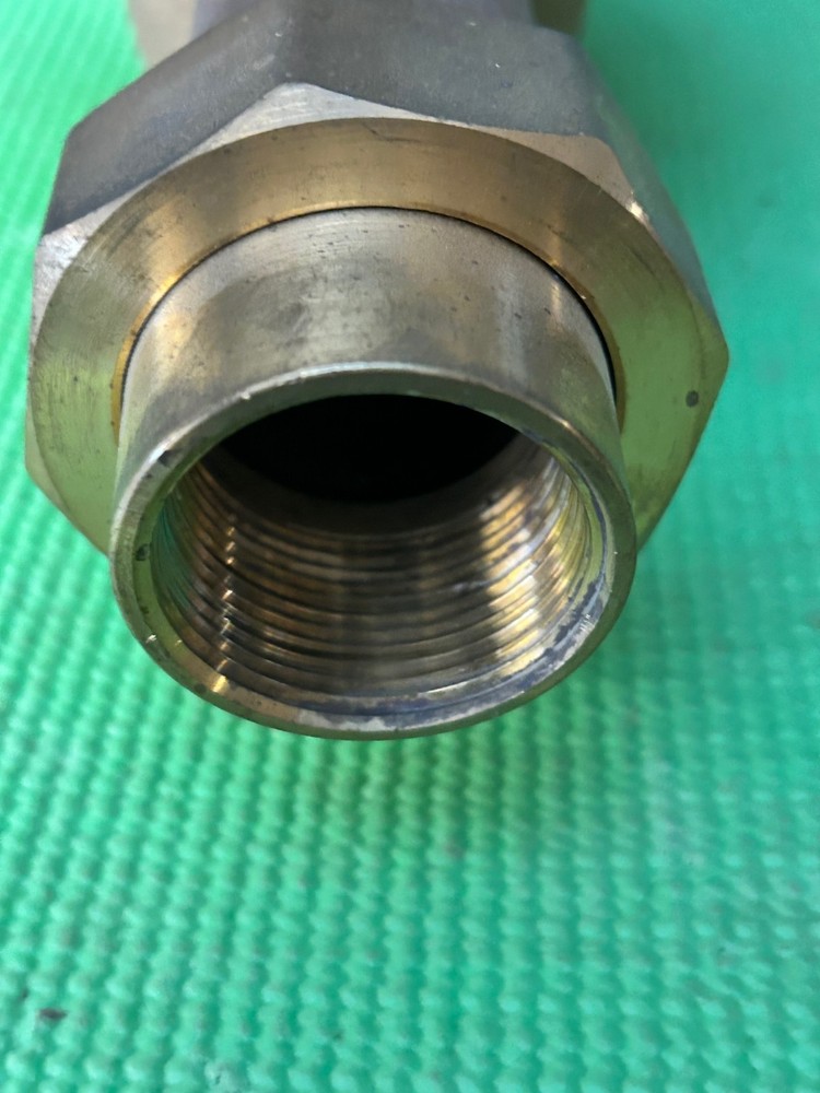 Watts Water Pressure Regulator 1 1/4" U5B LP