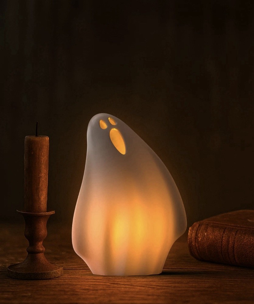 SUPER CUTE GHOST HALLOWEEN TEE LIGHT UP DECORATION FOR FALL