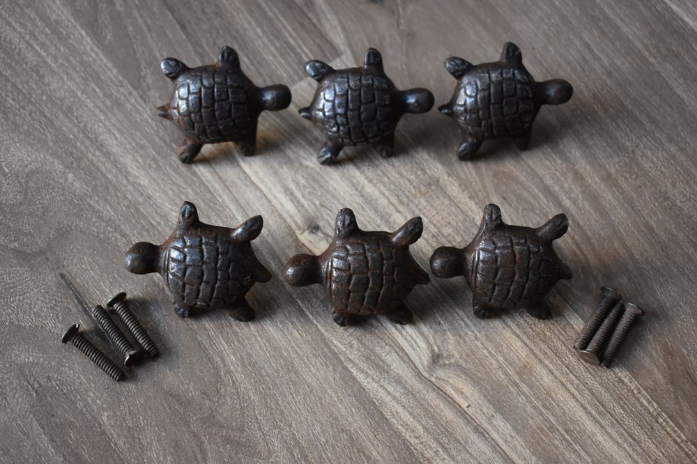 Vintage Cast Iron Turtoise Drawer Pulls Cabinet Knobs Vintage distressed 6 pic