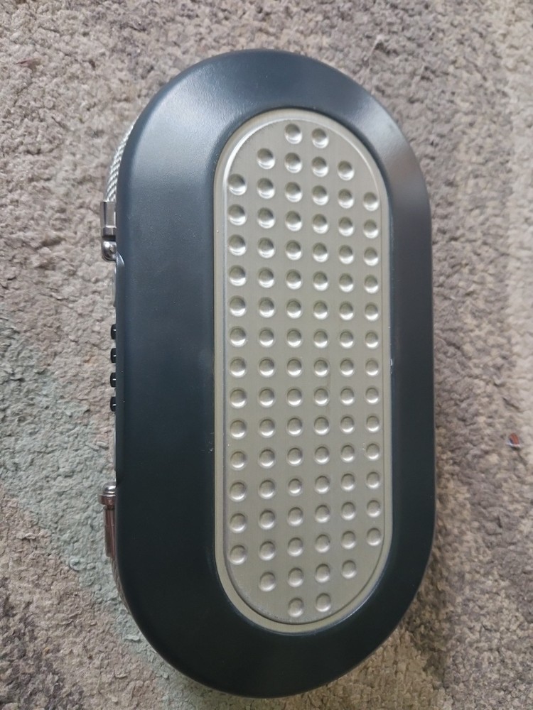 Master Lock Safe Space Portable Personal Safe 2420BQ Works Missing Roller Cover