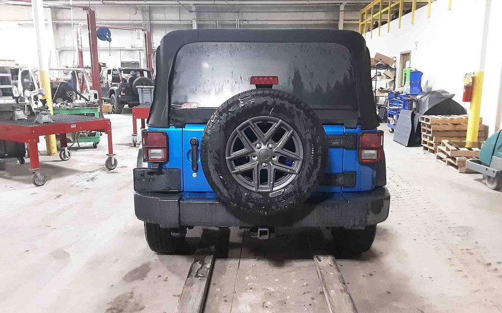 Used Windshield Frame fits: 2015 Jeep Wrangler Grade A