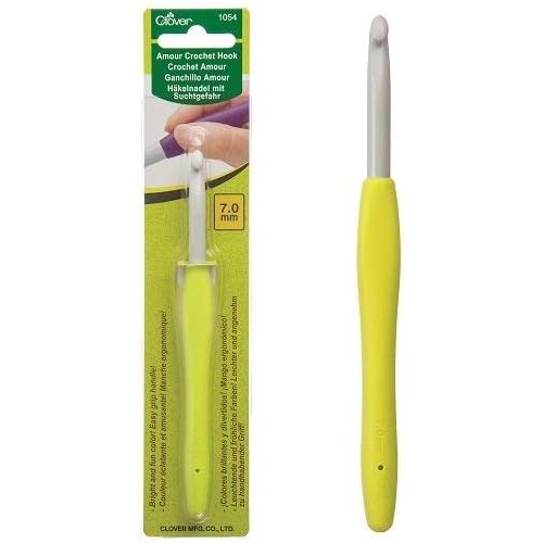 Clover 1054 Amour Crochet Hook (7.0 mm)