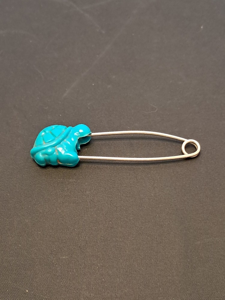 Vintage 1960's Blue Turtle Locking Diaper Pin