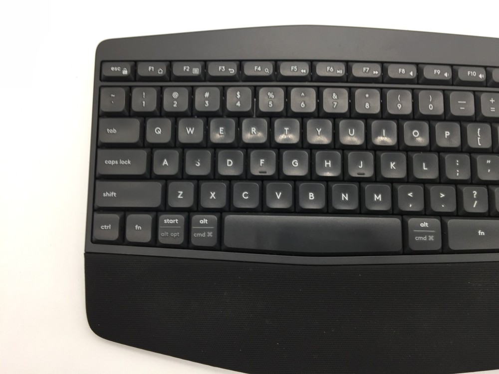 Logitech Performance Wireless Keyboard K850 Keyboard Only w/ Dongle FREE S/H