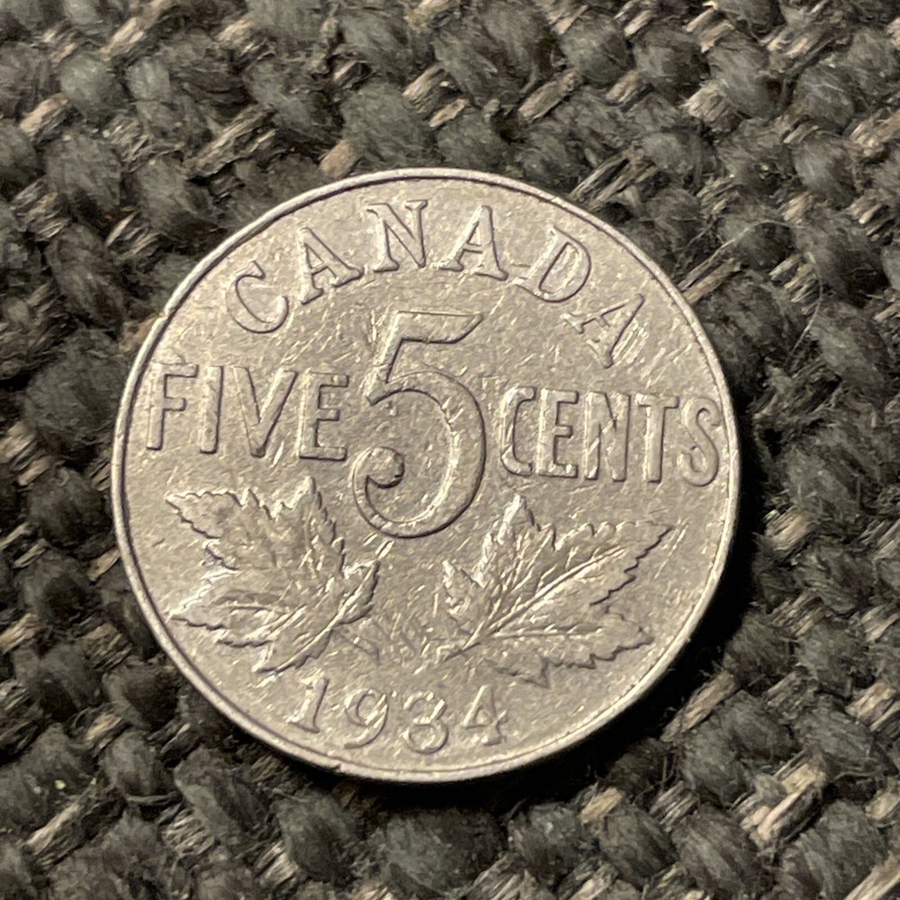 1934 Canada  5 Cents Nickel.