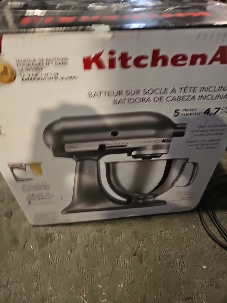 Kitchenaid Artisan Standing Mixer (5 Quart) Silver
