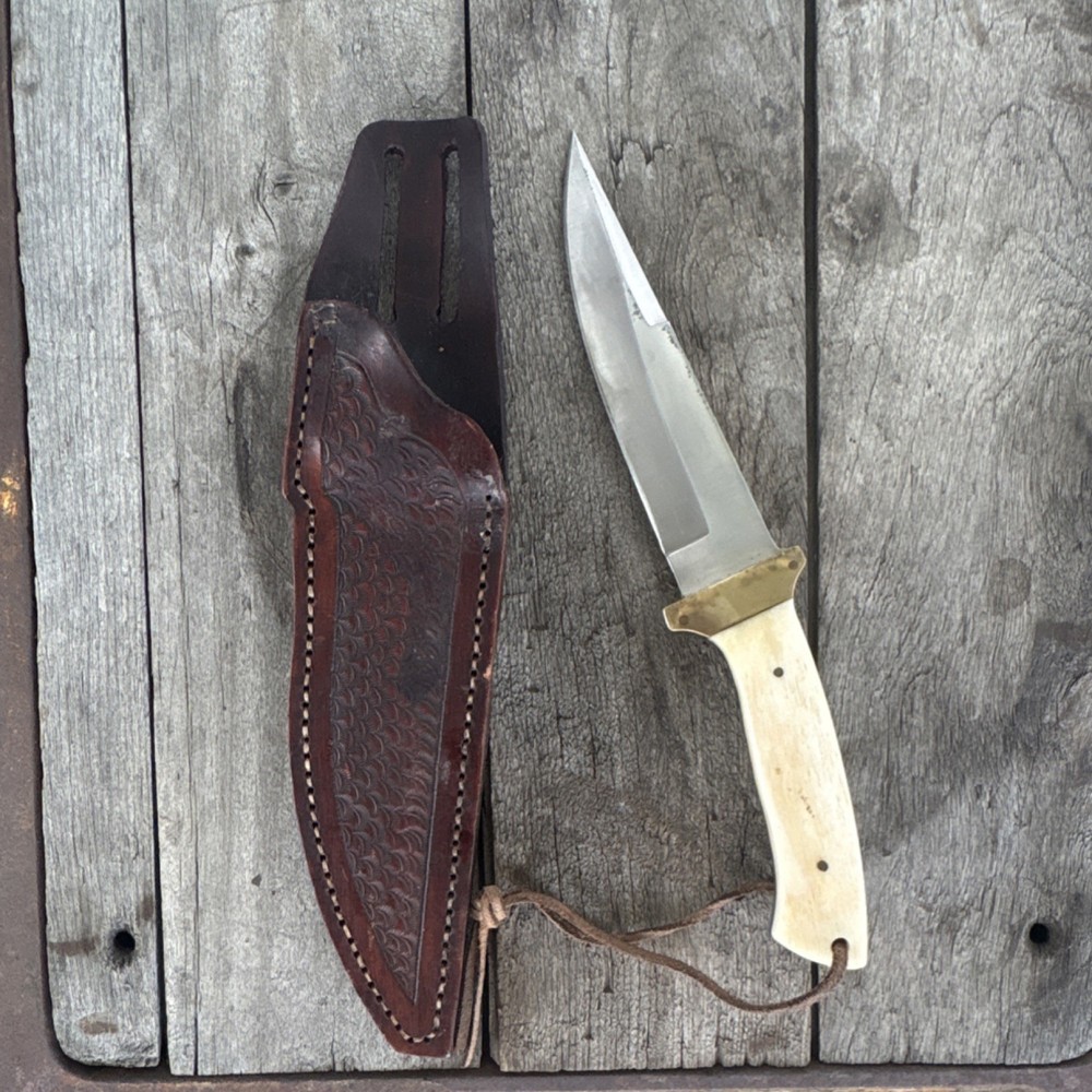 Vintage Handmade Bone Handle Fixed Blade Hunting Knife with Sheath