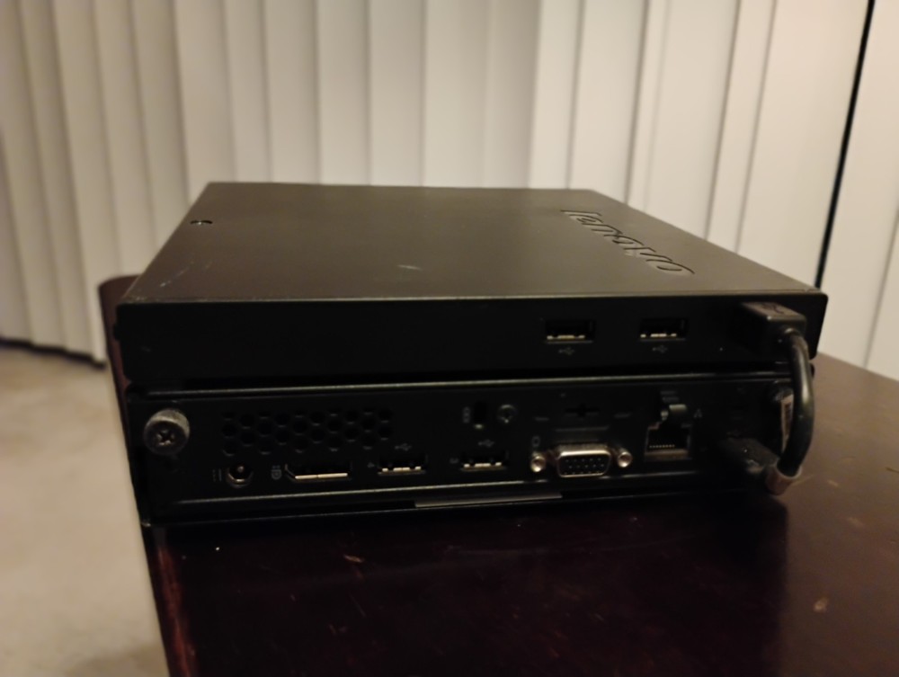 NewTek Tricaster Mini HD-4