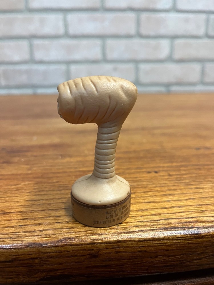 Vintage 1982 E.T. Extra Terrestrial Candy Container Plastic Topps Studios
