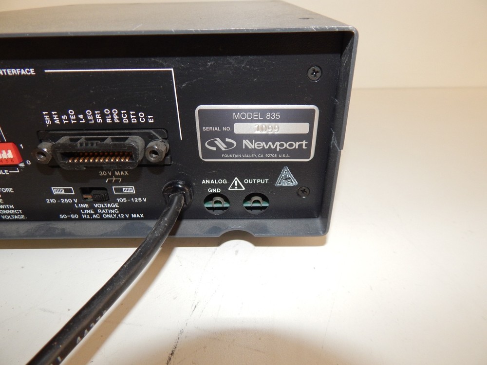 ^^ NEWPORT OPTICAL POWER METER MODEL 835 (EQX44)