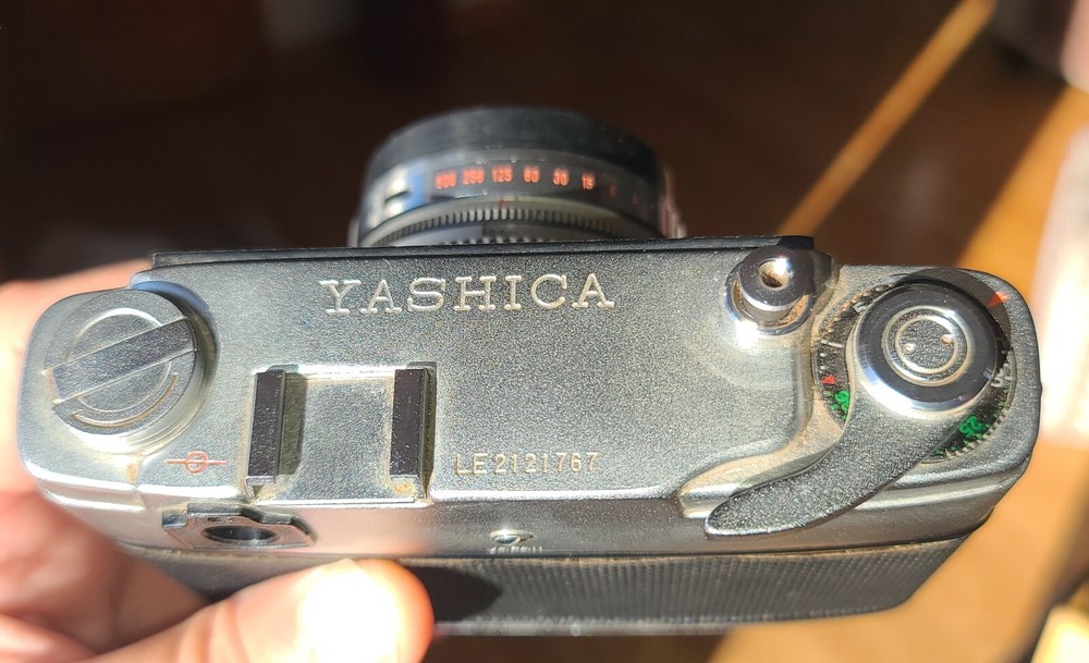 Yashica EE Rangefinder Camera W/4.5cmf:1.9, Tested Working. Case,cap 9+